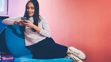 aspirante-de-un-diplomado-ibero-online-registrandose